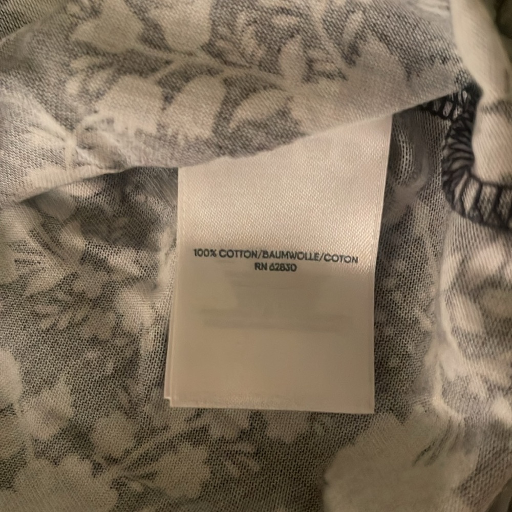 Lands End Supima Cotton Relaxed LS Floral Pattern Crew Neck Tee Small NWT - Picture 6 of 10